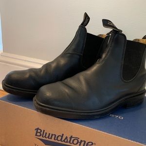Blundstone Chisel Toe Woman’s Black size 7 (US 10)